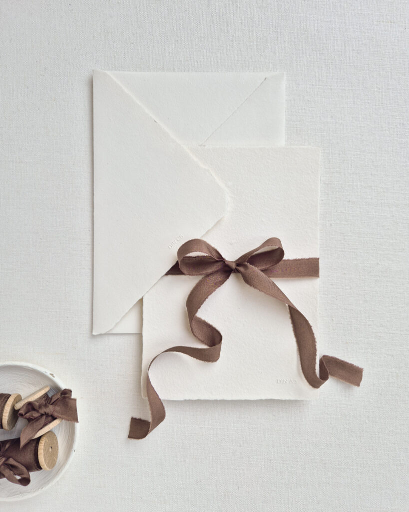Webshop Zijden Linten Silk Ribbon La Lettre Kalligrafie Chocolat Brown